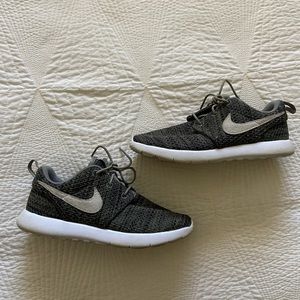 Snake Nike kids shoes